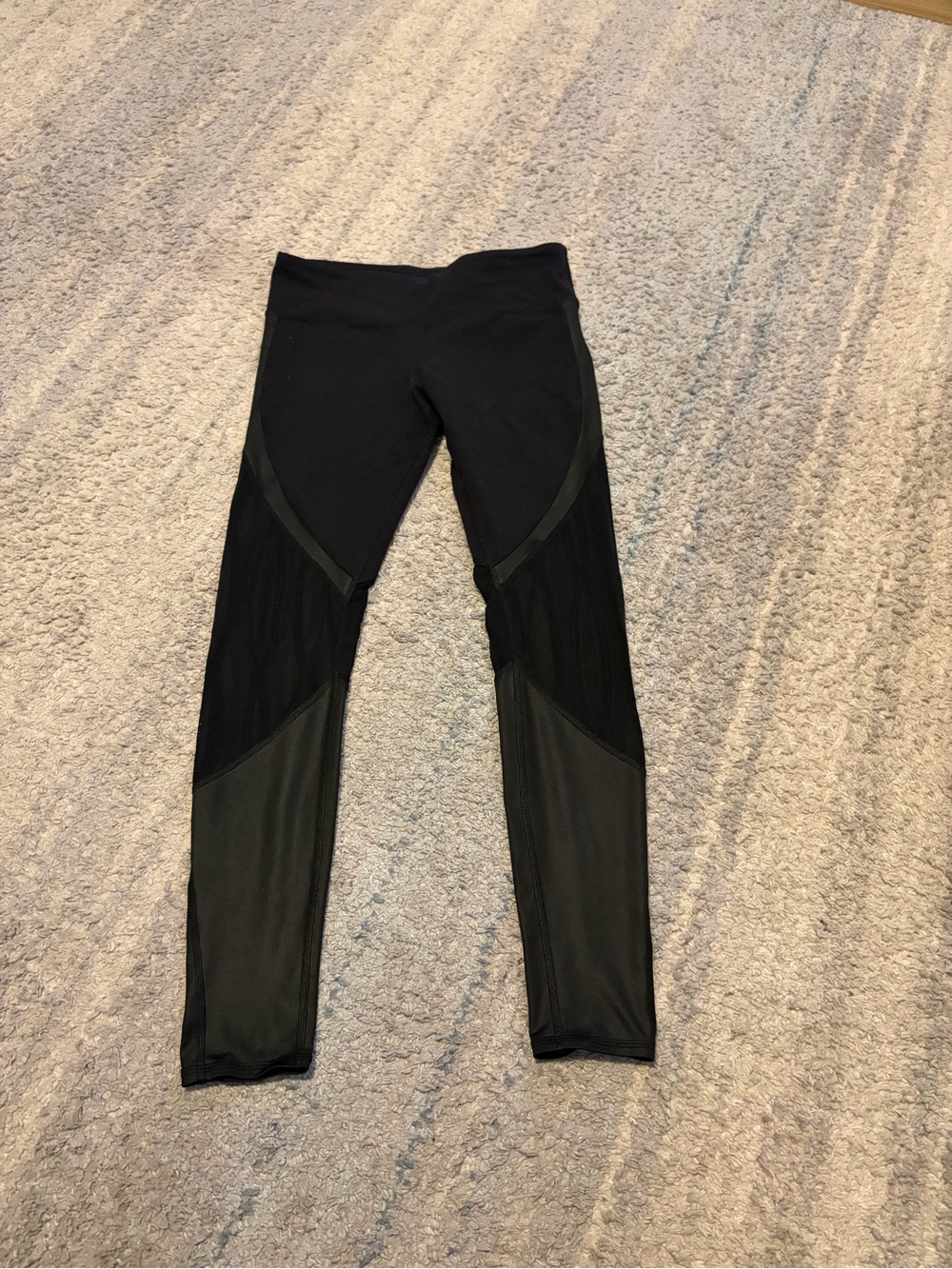Alo Yoga Black Mixed Media Leggings Mesh Faux Leather Gloss Panels Size S 28"